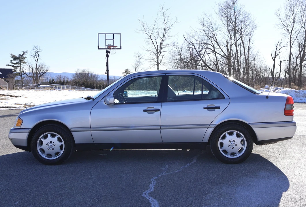 1997 Mercedes-Benz W202 C-Class - Image 5 of 31
