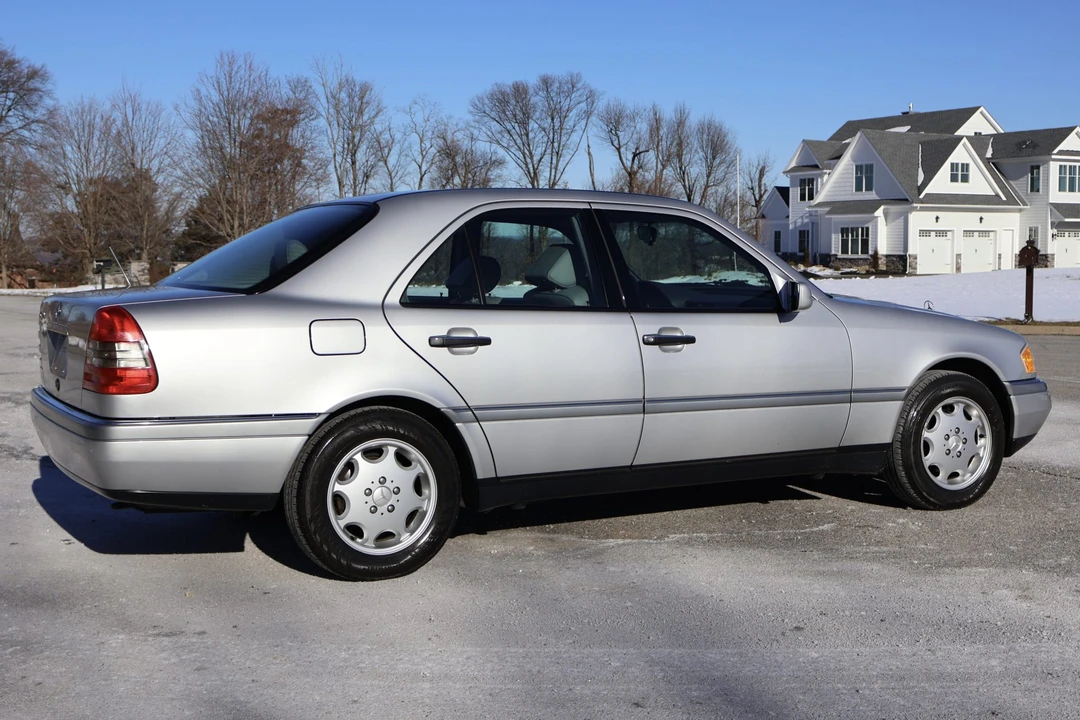 1997 Mercedes-Benz W202 C-Class - Image 9 of 31