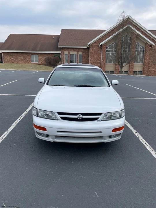1997 Nissan Maxima 4th Gen - Image 3 of 31
