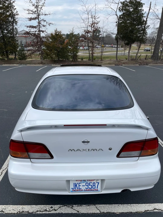 1997 Nissan Maxima 4th Gen - Image 17 of 31