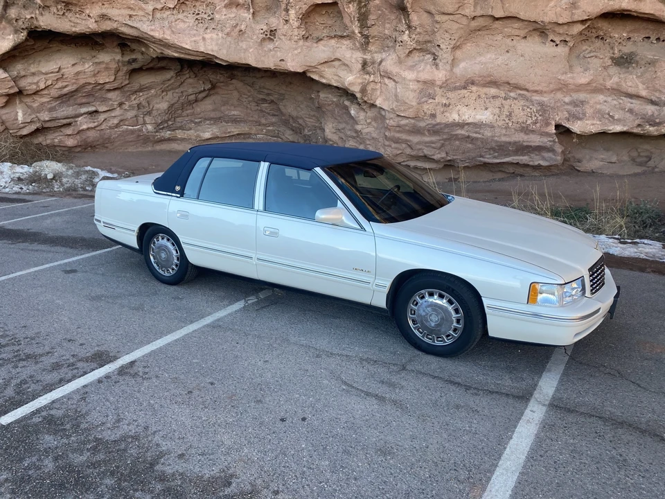 1998 Cadillac DeVille 7th Gen - Image 10 of 31