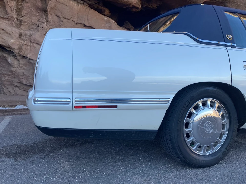 1998 Cadillac DeVille 7th Gen - Image 25 of 31