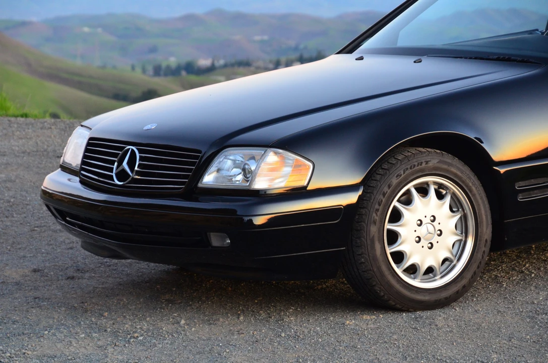 1998 Mercedes-Benz R129 SL-Class - Image 10 of 31