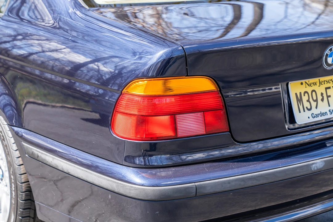 1999 BMW E39 540i - Image 19 of 31