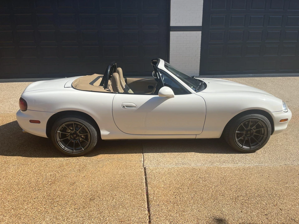 1999 Mazda NB MX-5 Miata - Image 5 of 31