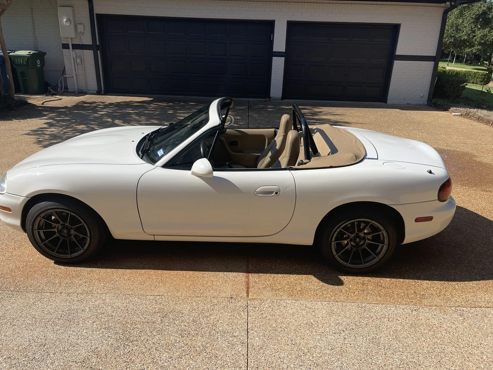 1999 Mazda NB MX-5 Miata - Image 8 of 31