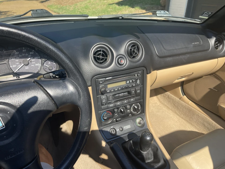 1999 Mazda NB MX-5 Miata - Image 25 of 31