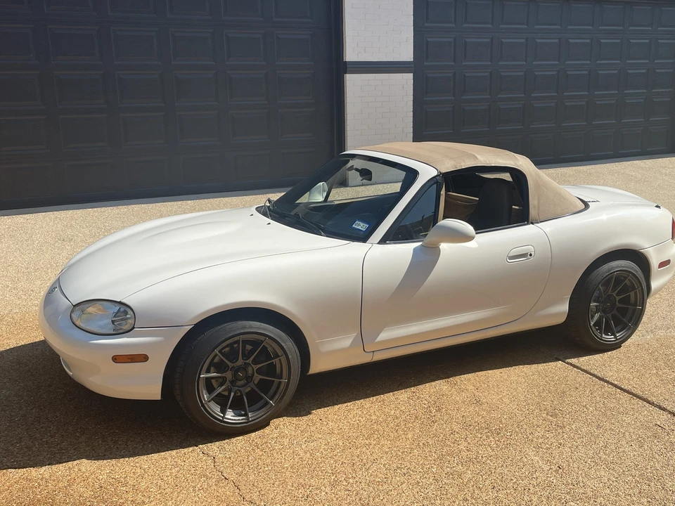1999 Mazda NB MX-5 Miata - Image 2 of 31