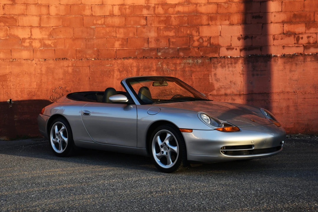 1999 Porsche 996 Carrera - Image 26 of 31