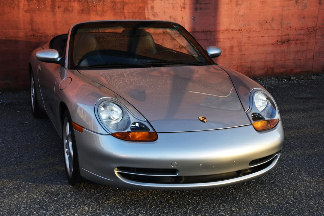 1999 Porsche 996 Carrera - Image 27 of 31