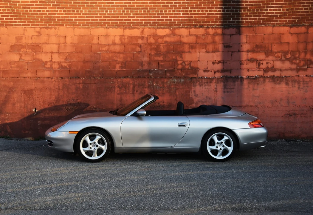 1999 Porsche 996 Carrera - Image 9 of 31