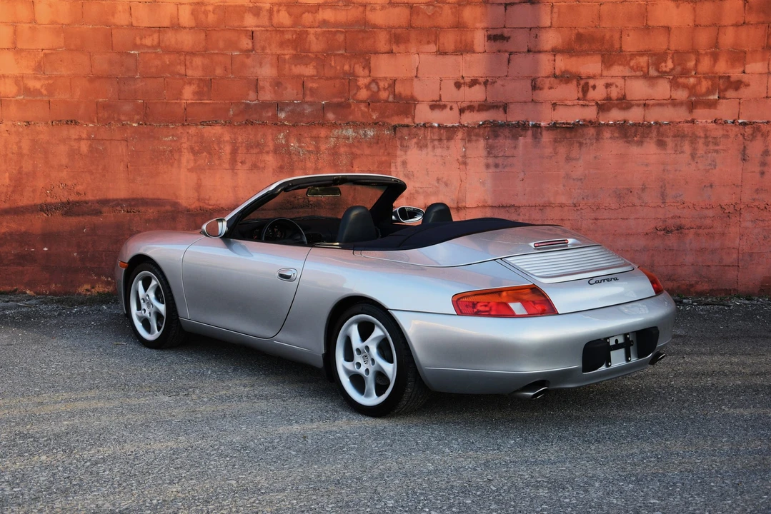 1999 Porsche 996 Carrera - Image 12 of 31