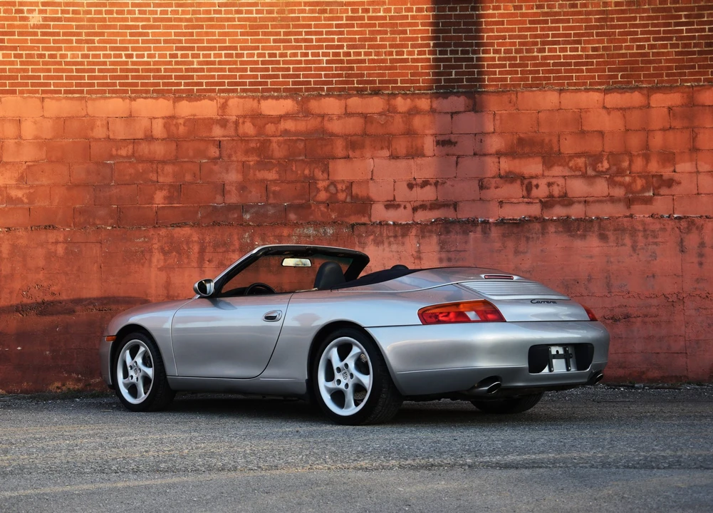 1999 Porsche 996 Carrera - Image 10 of 31