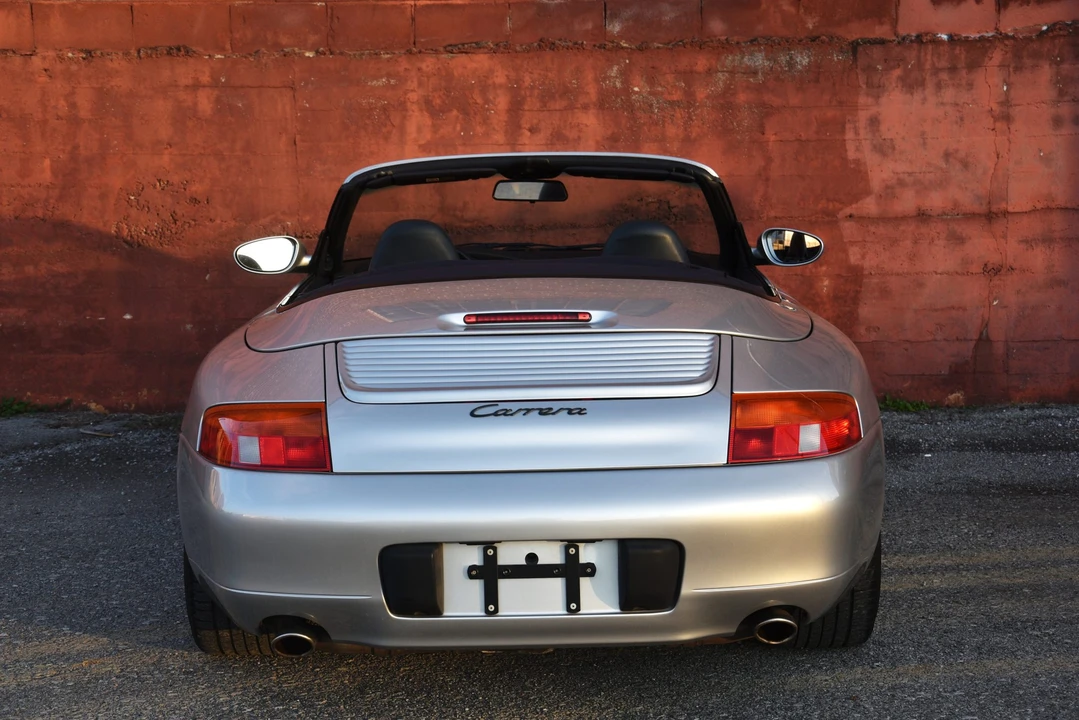 1999 Porsche 996 Carrera - Image 15 of 31