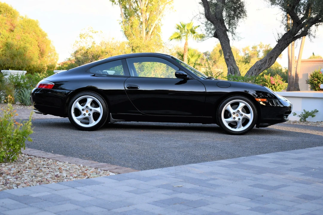 1999 Porsche 996 Carrera - Image 8 of 31