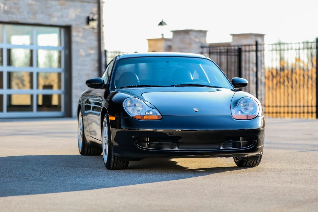 1999 Porsche 996 Carrera - Image 13 of 31