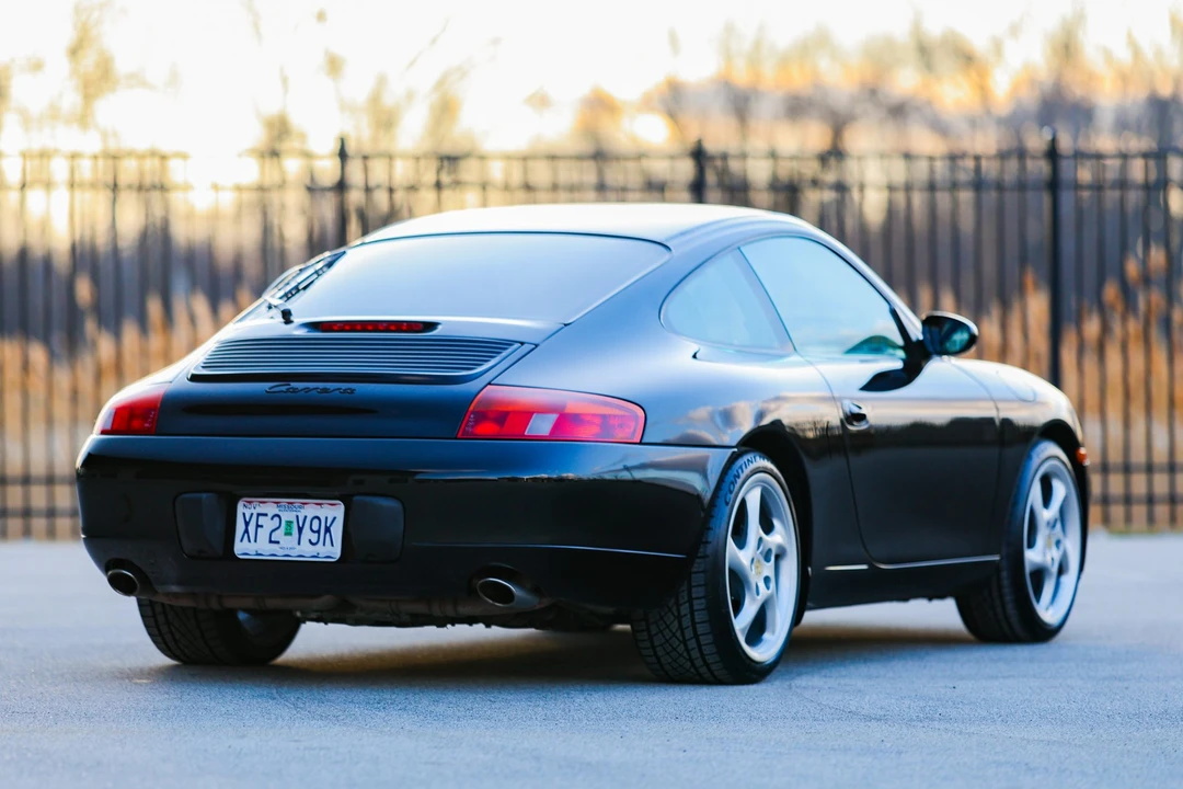 1999 Porsche 996 Carrera - Image 29 of 31