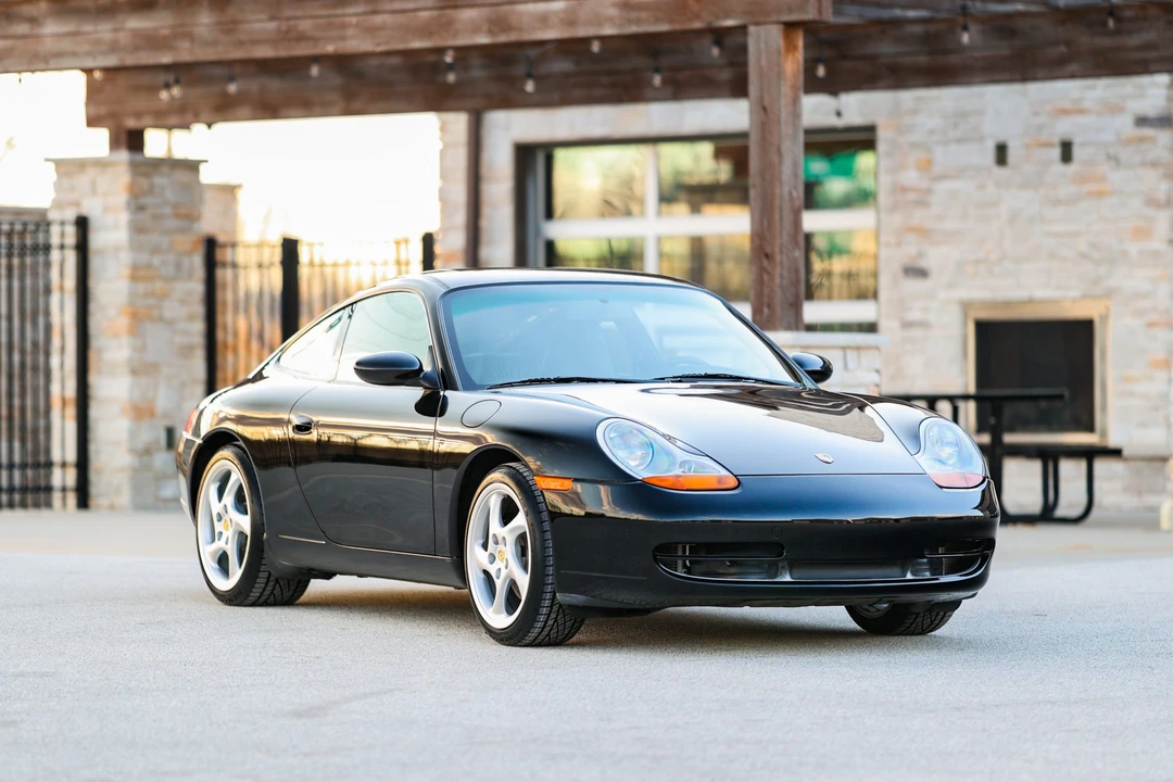 1999 Porsche 996 Carrera - Image 16 of 31