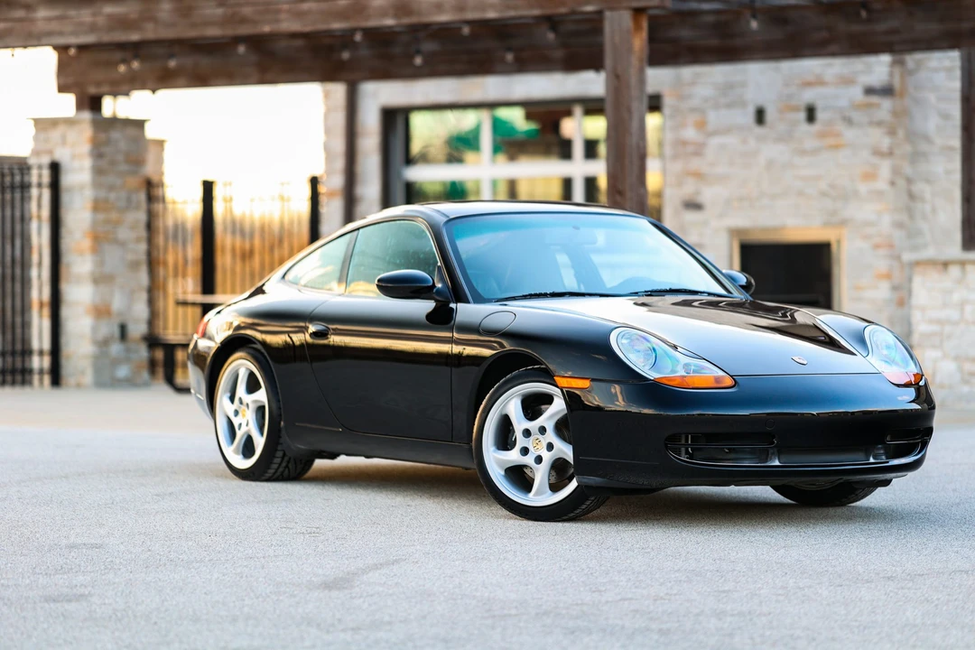 1999 Porsche 996 Carrera - Image 22 of 31