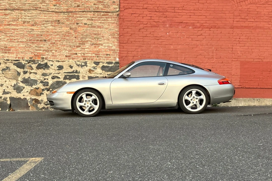 1999 Porsche 996 Carrera - Image 9 of 31