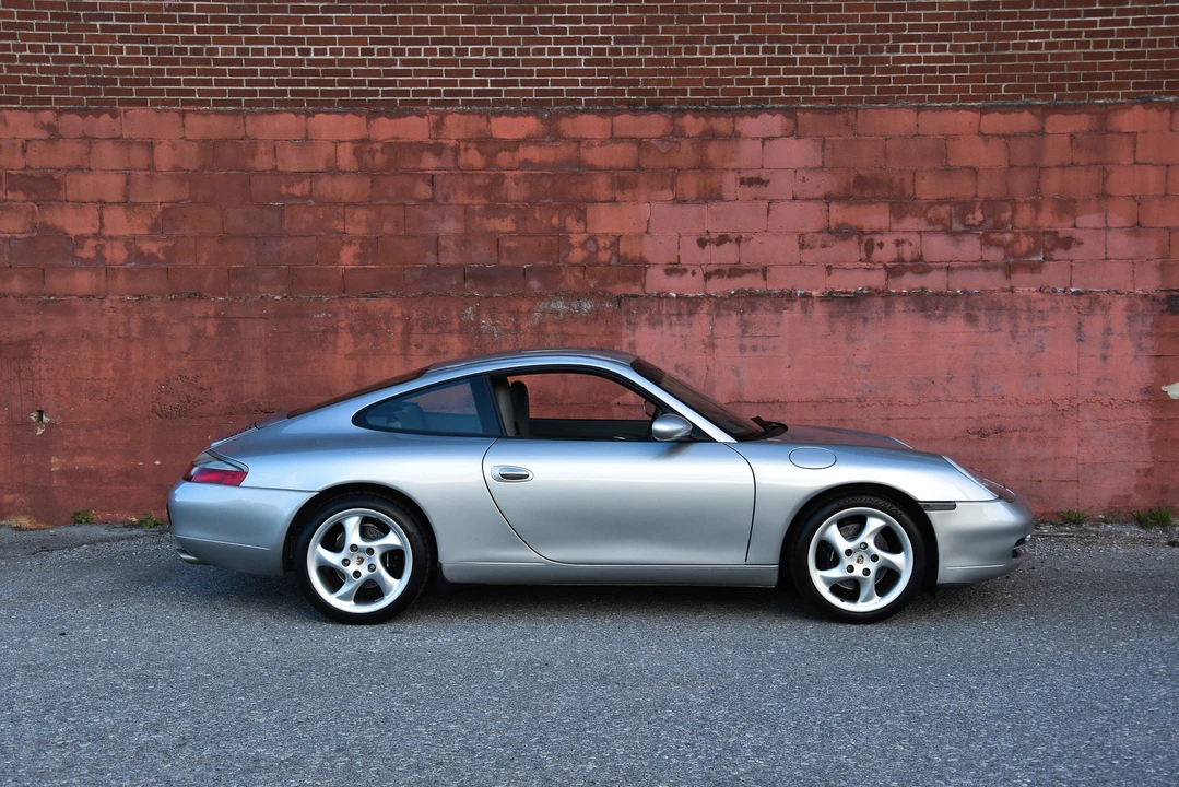 1999 Porsche 996 Carrera - Image 13 of 31