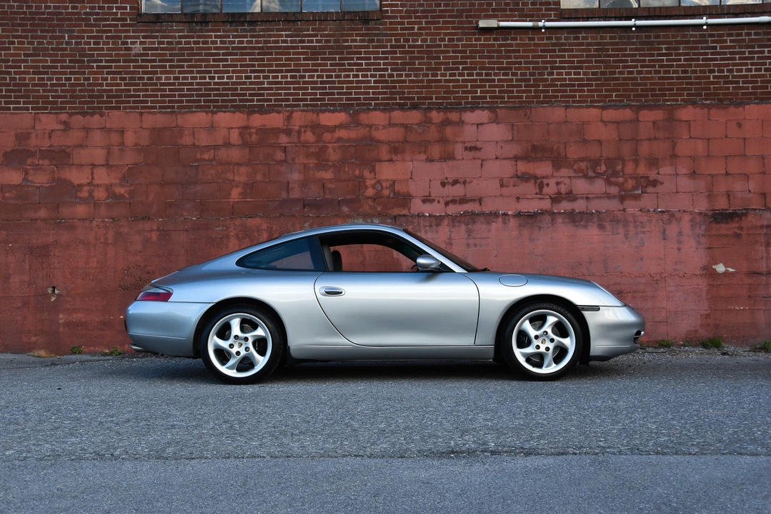 1999 Porsche 996 Carrera - Image 15 of 31