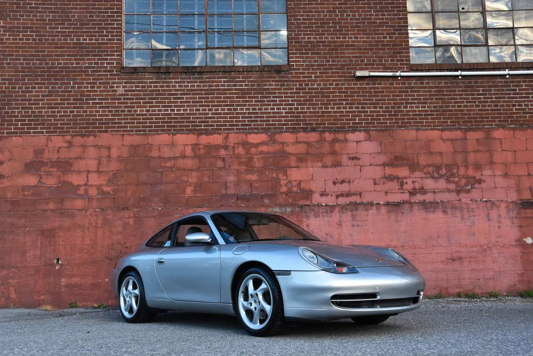 1999 Porsche 996 Carrera - Image 8 of 31