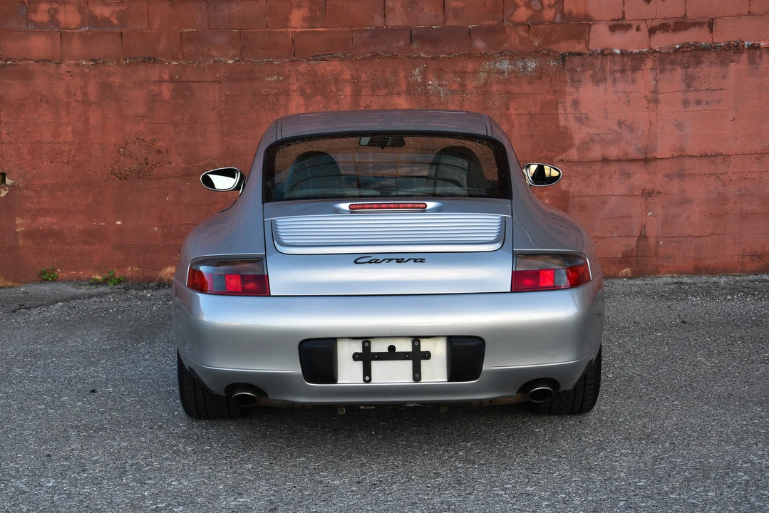 1999 Porsche 996 Carrera - Image 16 of 31