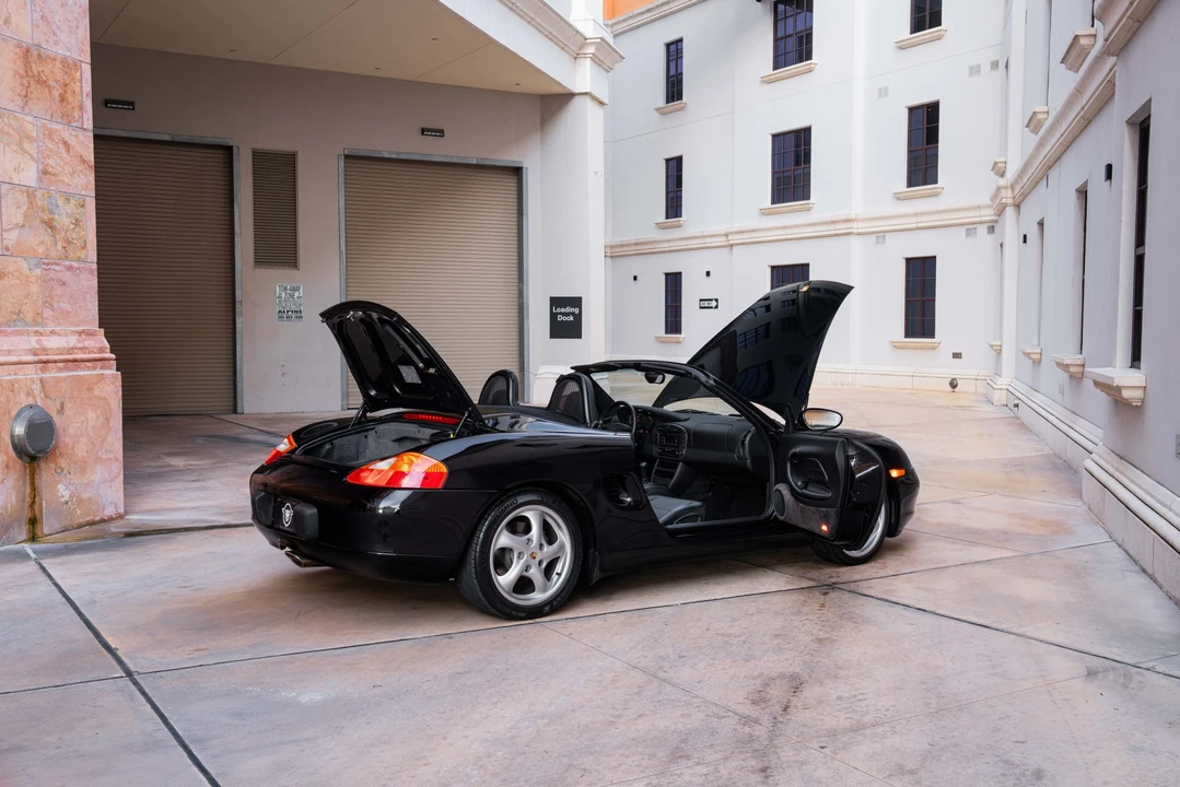 1999 Porsche 986 Boxster - Image 23 of 31