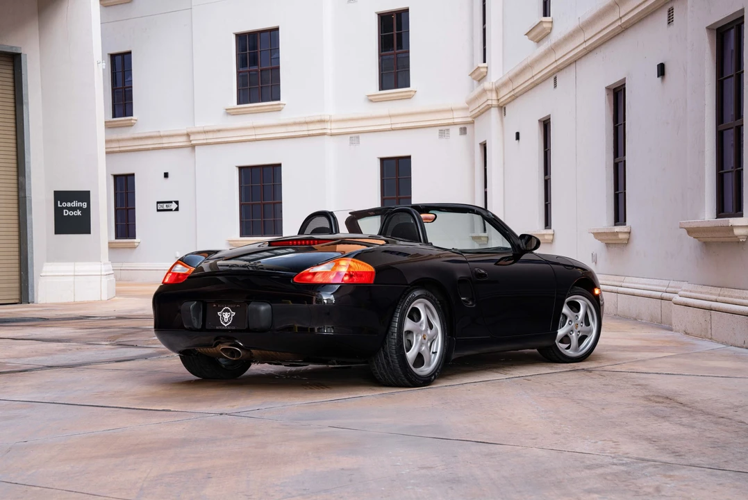 1999 Porsche 986 Boxster - Image 13 of 31