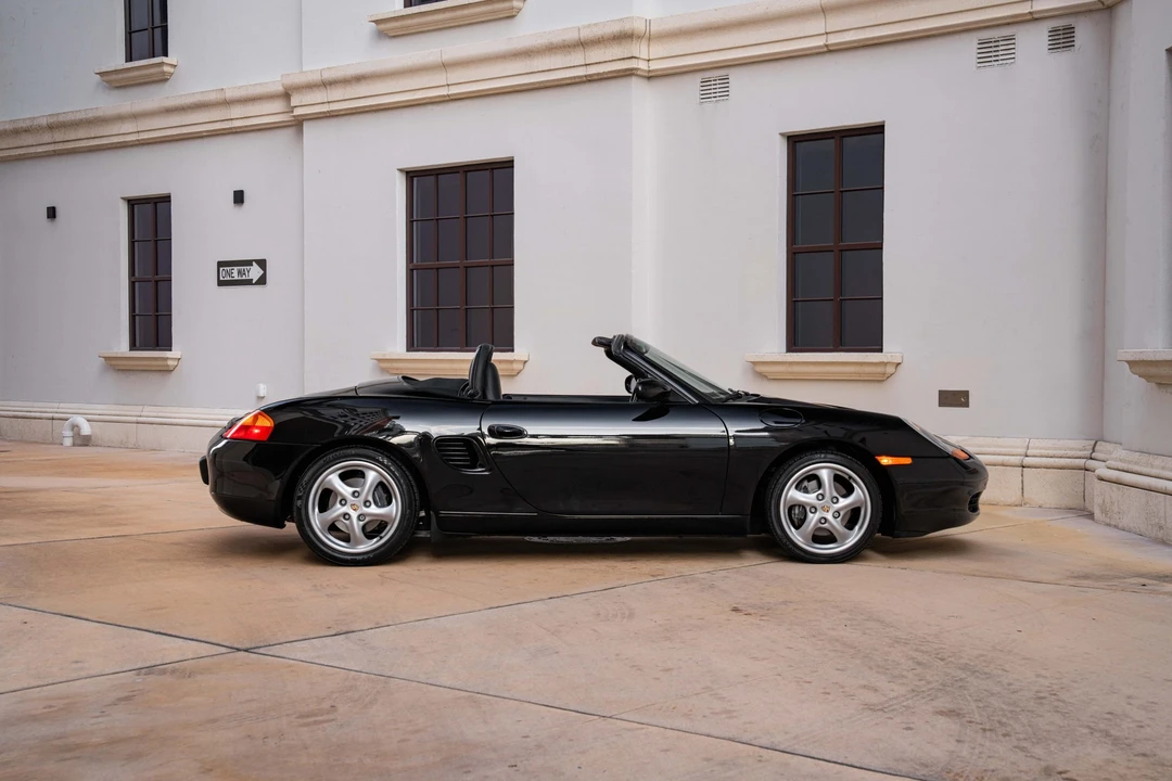 1999 Porsche 986 Boxster - Image 16 of 31