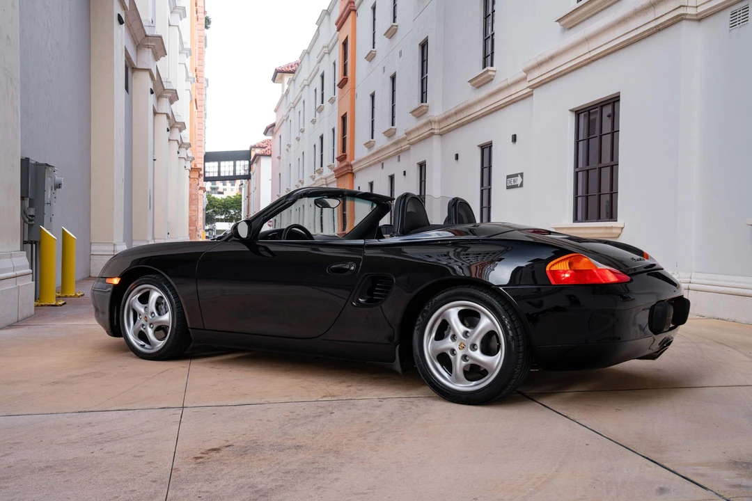 1999 Porsche 986 Boxster - Image 10 of 31