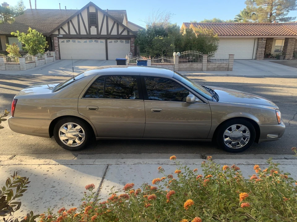 2000 Cadillac DeVille 8th Gen - Image 5 of 31