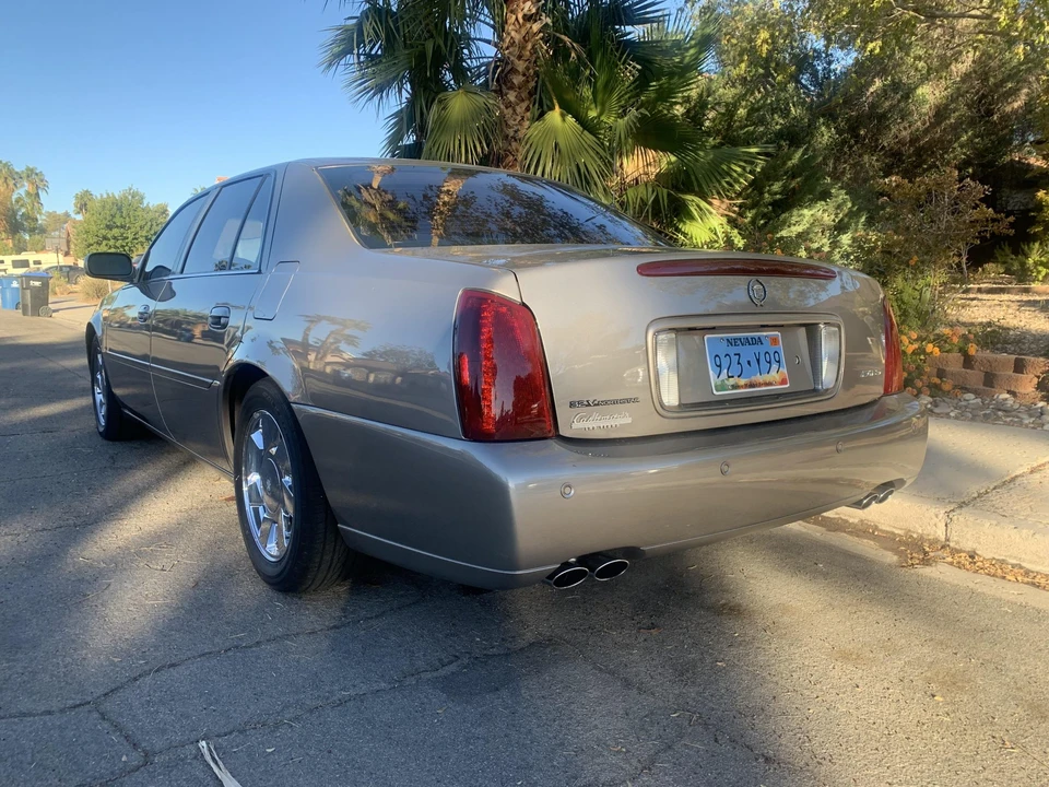 2000 Cadillac DeVille 8th Gen - Image 9 of 31