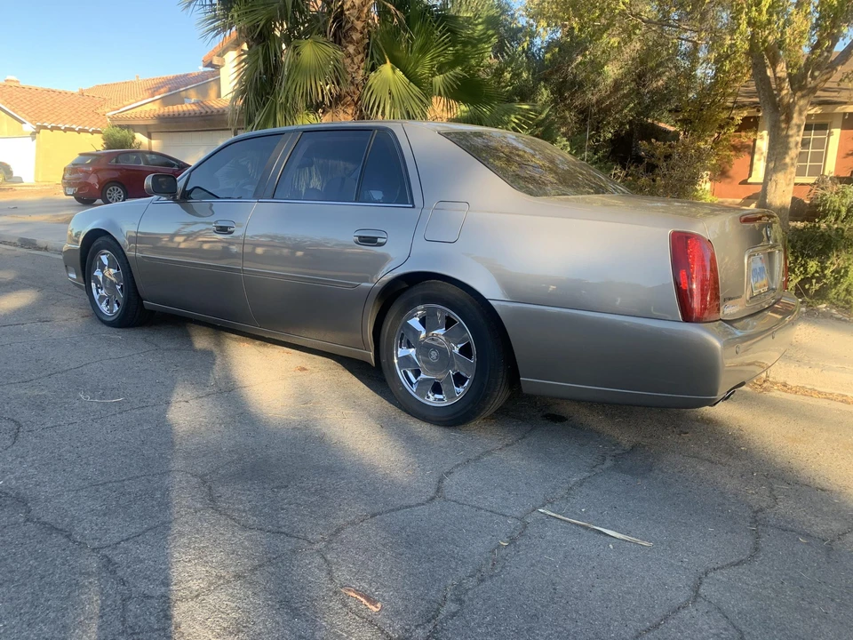 2000 Cadillac DeVille 8th Gen - Image 10 of 31