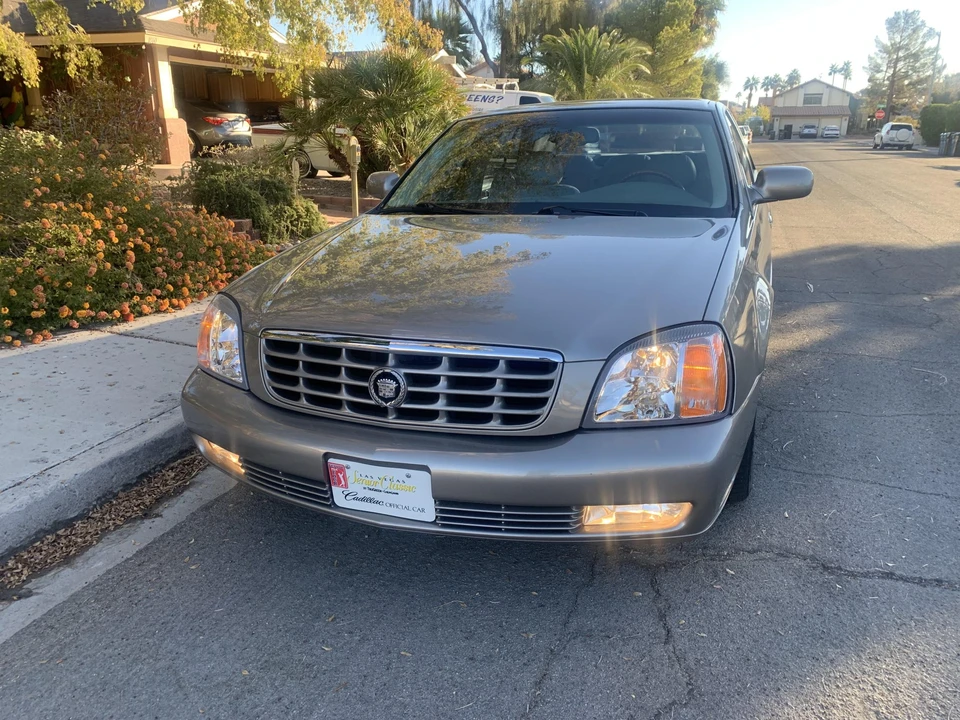 2000 Cadillac DeVille 8th Gen - Image 14 of 31