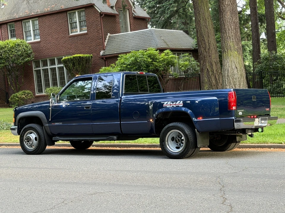 2000 GMC Sierra 1st Gen - Image 10 of 31