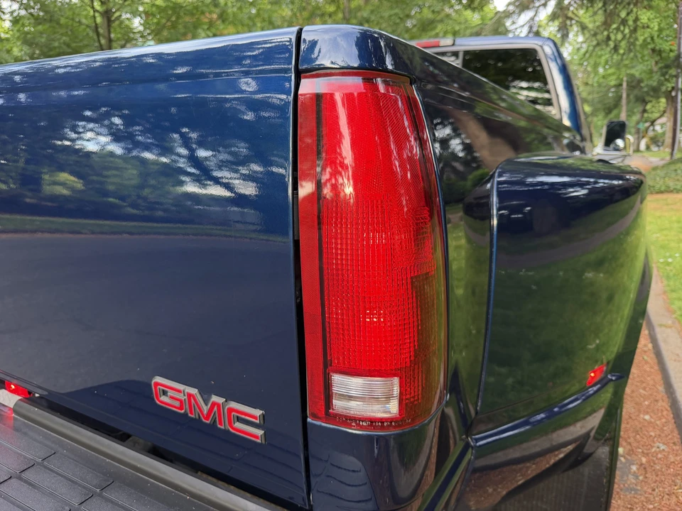2000 GMC Sierra 1st Gen - Image 25 of 31