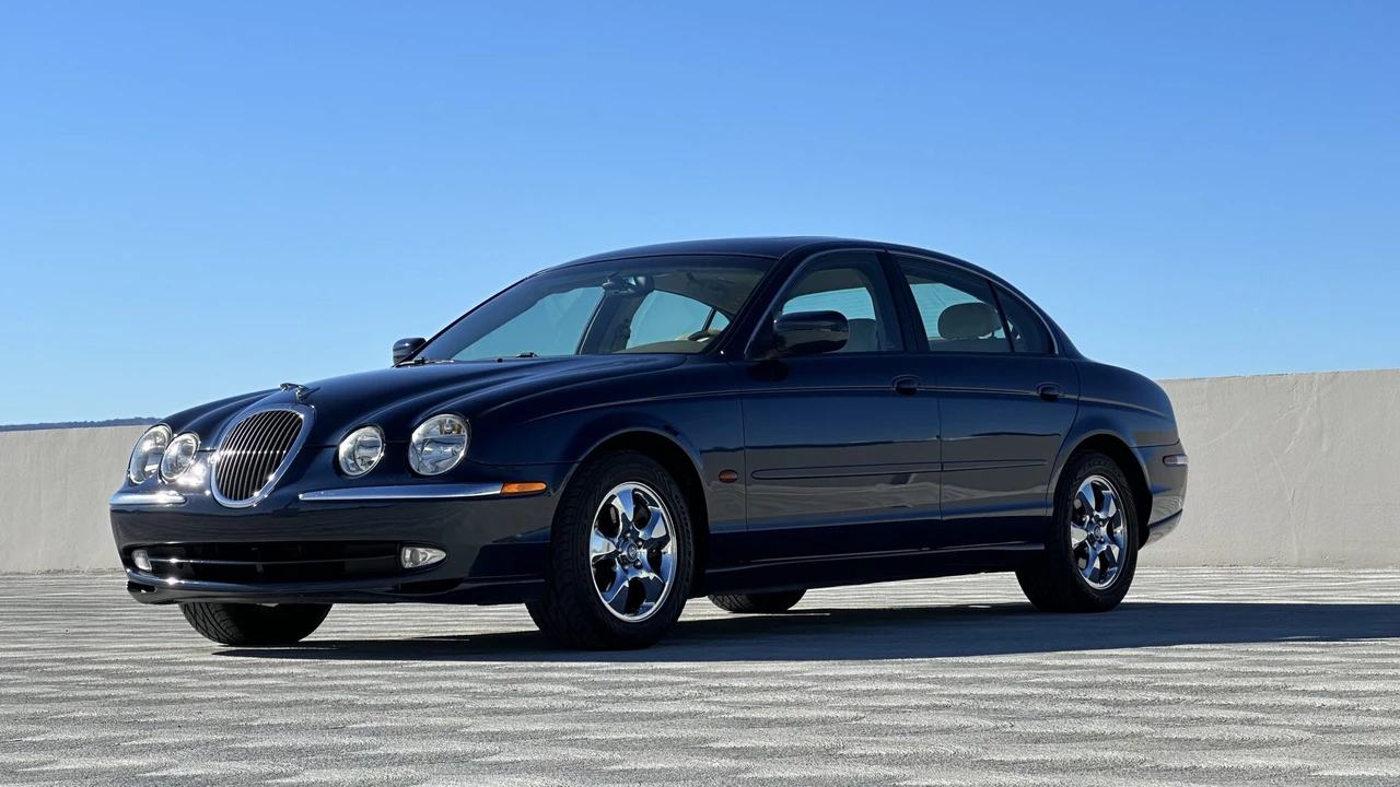 2000 Jaguar S-Type 2nd Gen - Image 3 of 31