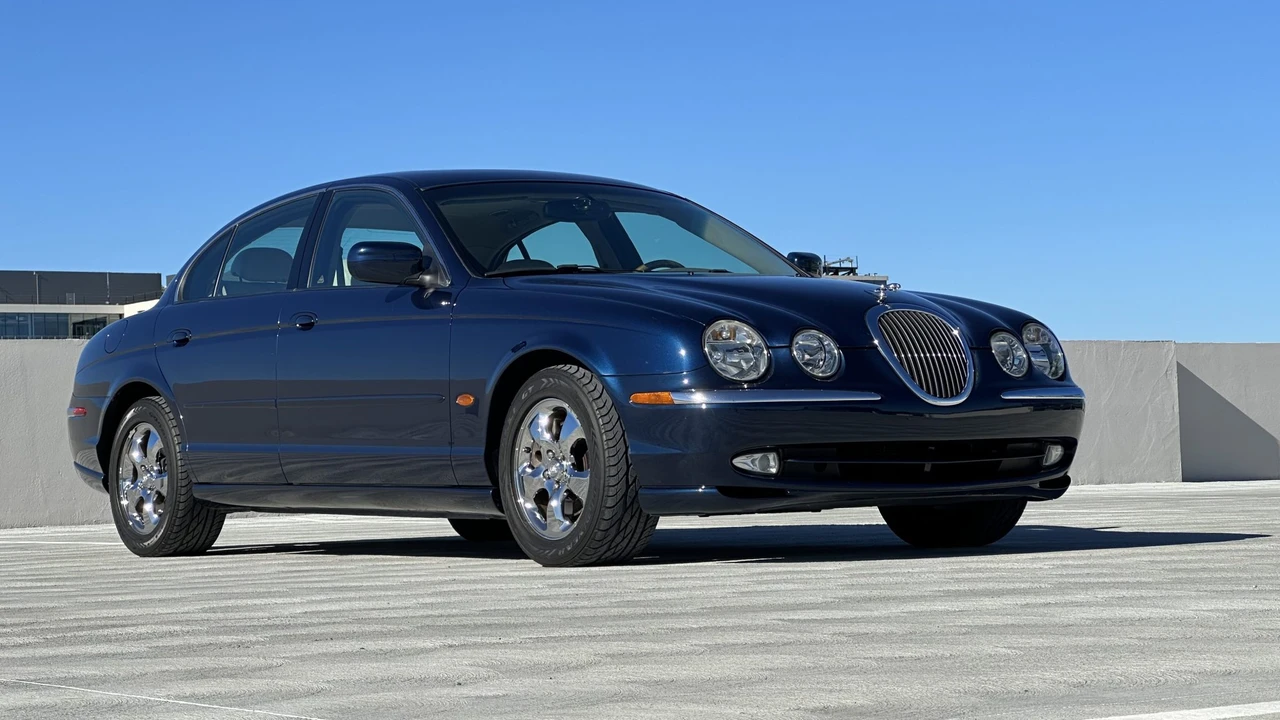 2000 Jaguar S-Type 2nd Gen - Image 17 of 31