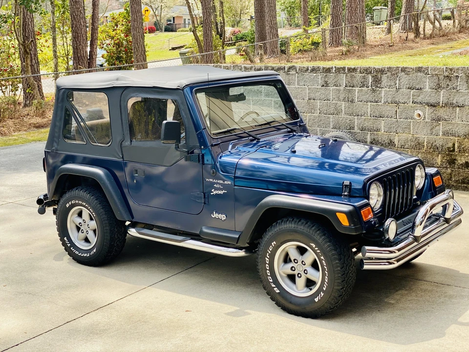 2000 Jeep TJ Wrangler - Image 2 of 31