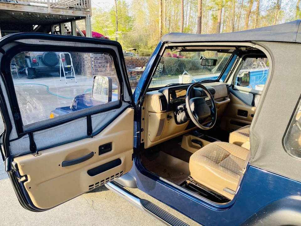 2000 Jeep TJ Wrangler - Image 18 of 31