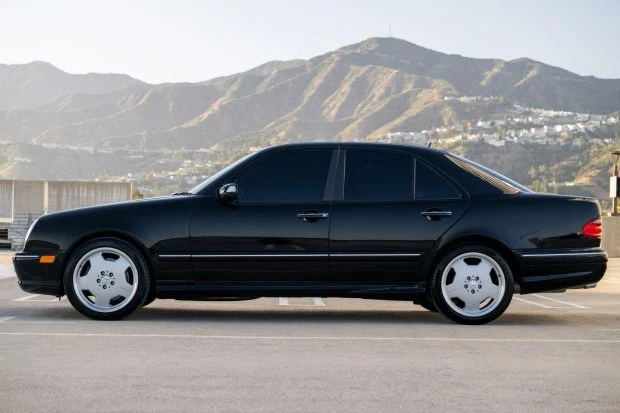 2000 Mercedes-Benz W210 E 36 & E 50 & E 55 & E 60 AMG - Image 3 of 7