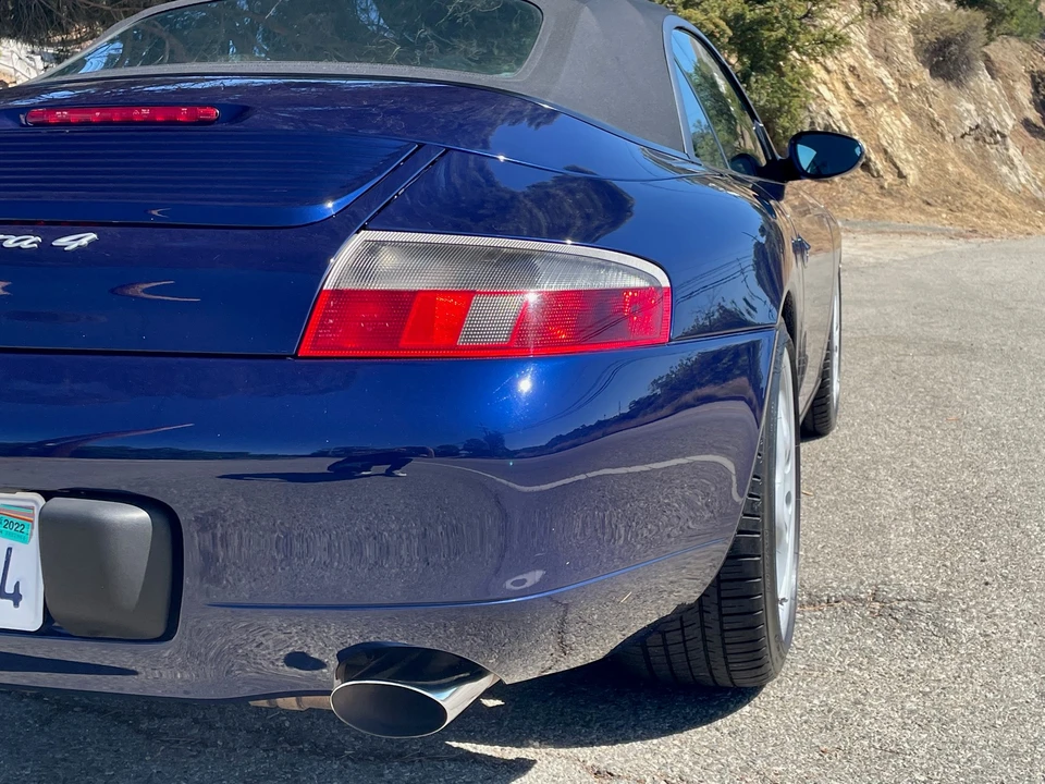 2000 Porsche 996 Carrera - Image 30 of 31