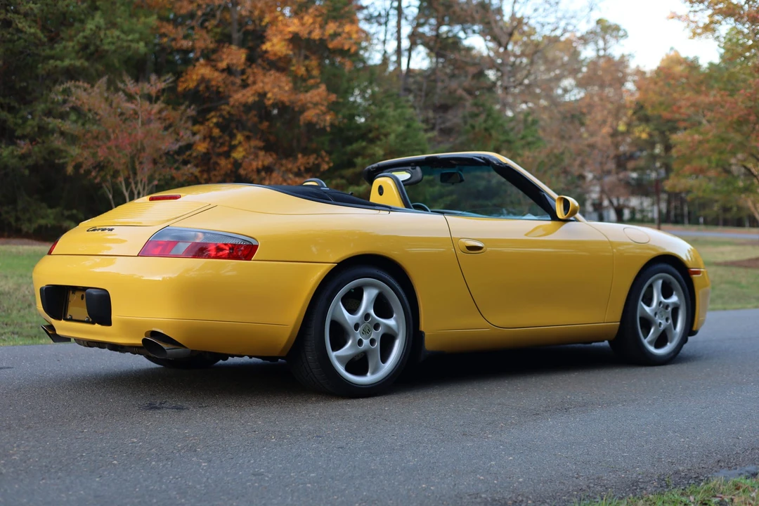 2000 Porsche 996 Carrera - Image 25 of 31