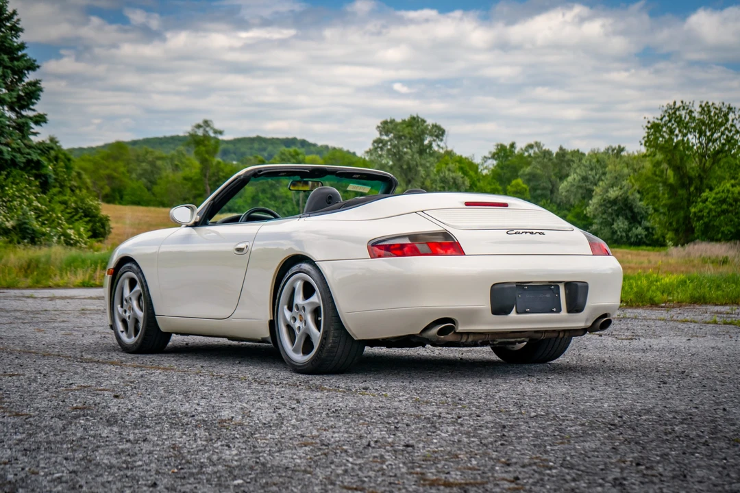 2000 Porsche 996 Carrera - Image 25 of 31