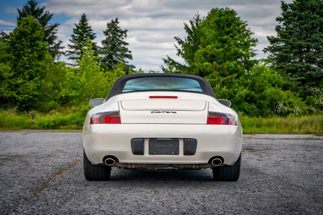 2000 Porsche 996 Carrera - Image 9 of 31