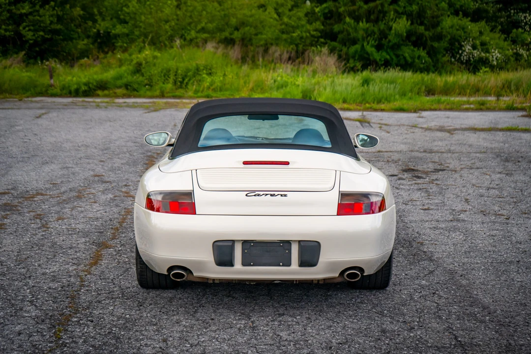 2000 Porsche 996 Carrera - Image 10 of 31