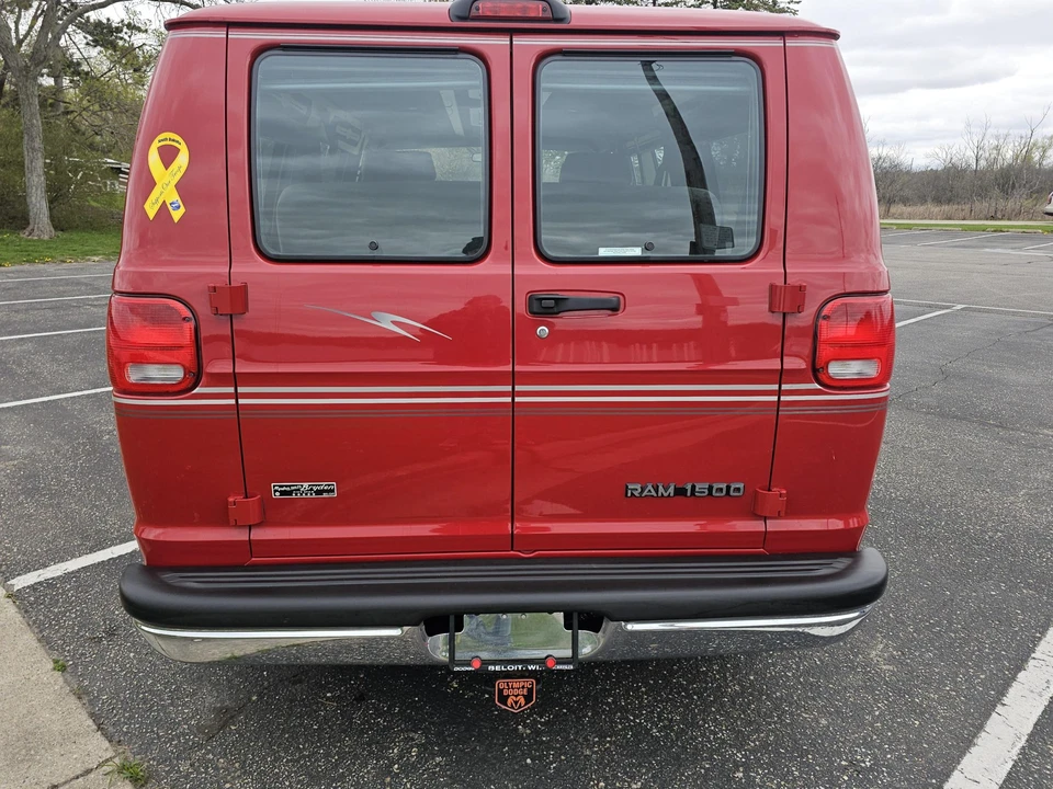 2001 Dodge Ram Van - Image 20 of 31