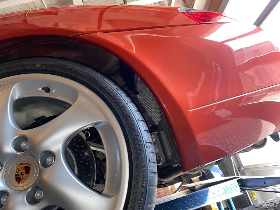2001 Porsche 996 Carrera - Image 26 of 31